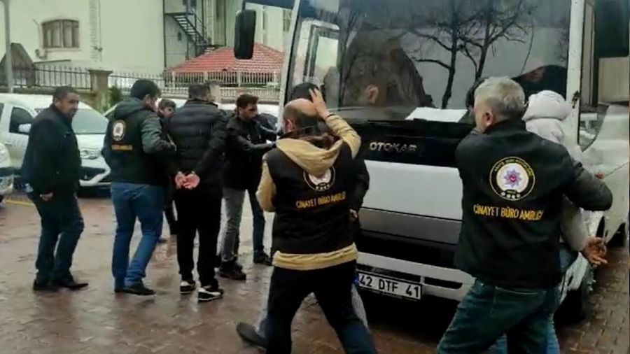 Konya'da silahl� �at��maya giren 6 ��pheli tutukland�
