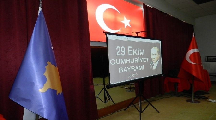 Kosova'da 29 Ekim çoşkusu