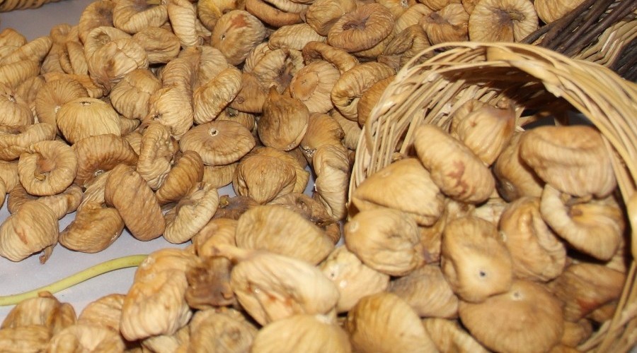 Kuru incir tezgahlardaki yerini aldı