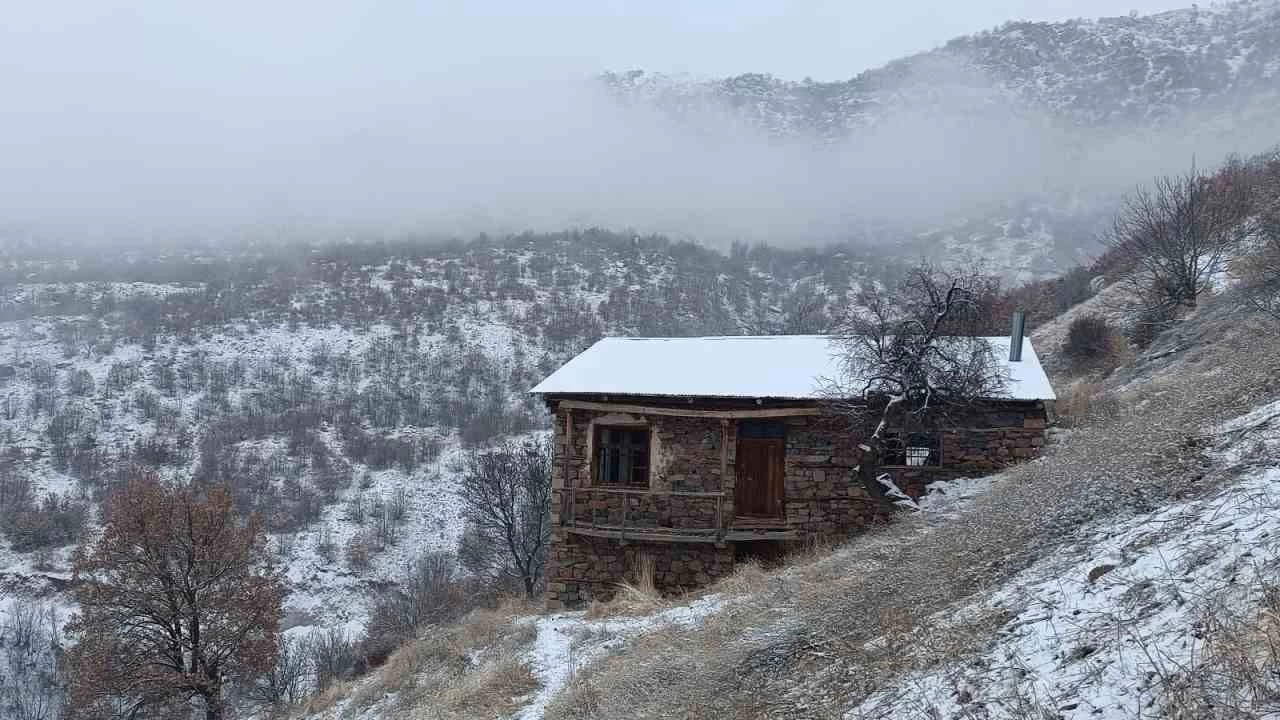 Malatya'da kar yağışı etkili oluyor