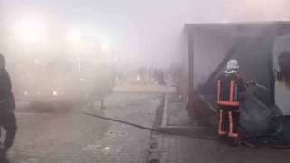 Malatya'da konteyner kentte yangın