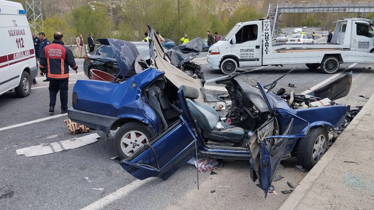 Malatya'da trafik kazasında 3 kişi öldü, 5 kişi yaralandı