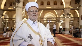 Mescid-i Aksa �mam Hatibi �eyh Sabri: "Filistin halk� Mescid-i Aksa'dan asla vazge�meyecek"