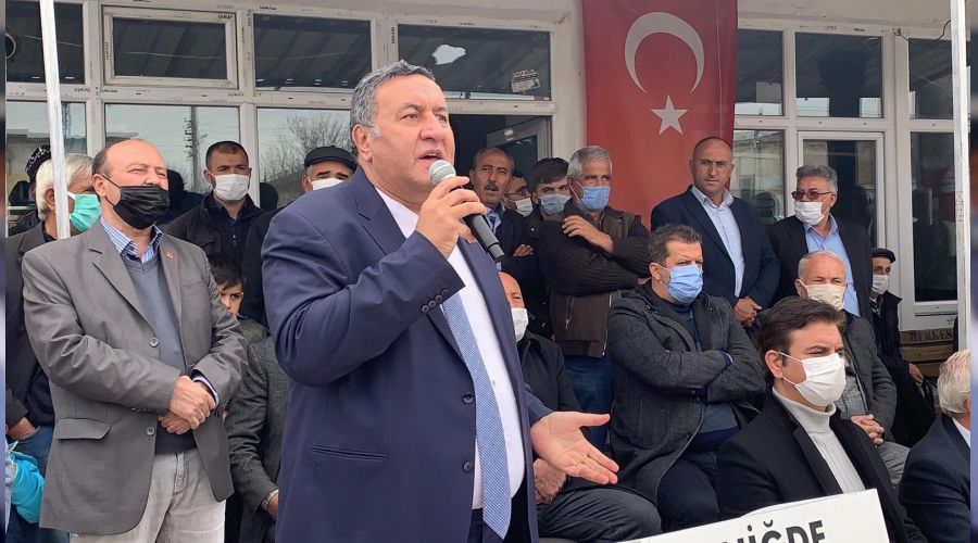 Milyonlarca mezun atama bekliyor