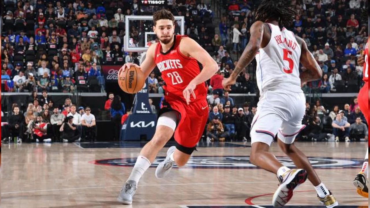 NBA'e 12 mala devam edildi