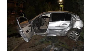 Nevehir'de alkoll ve ehliyetsiz src kaza yapt, suu babasna atmaya alt
