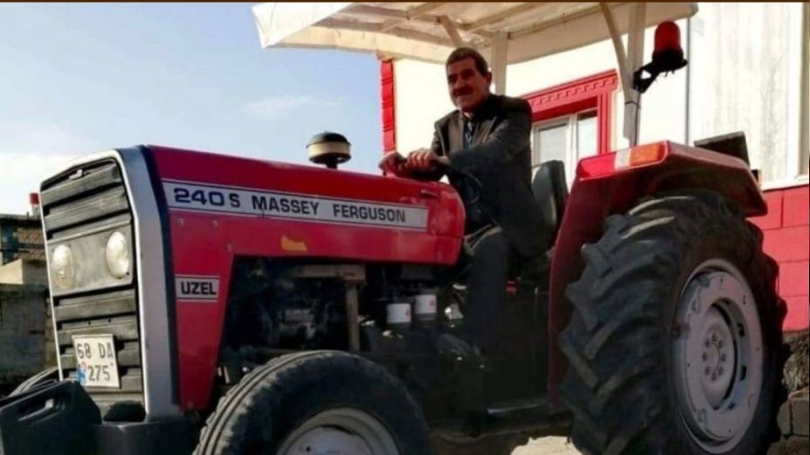 Nev�ehir'de park etti�i trakt�r�n alt�nda kalan s�r�c� �ld�