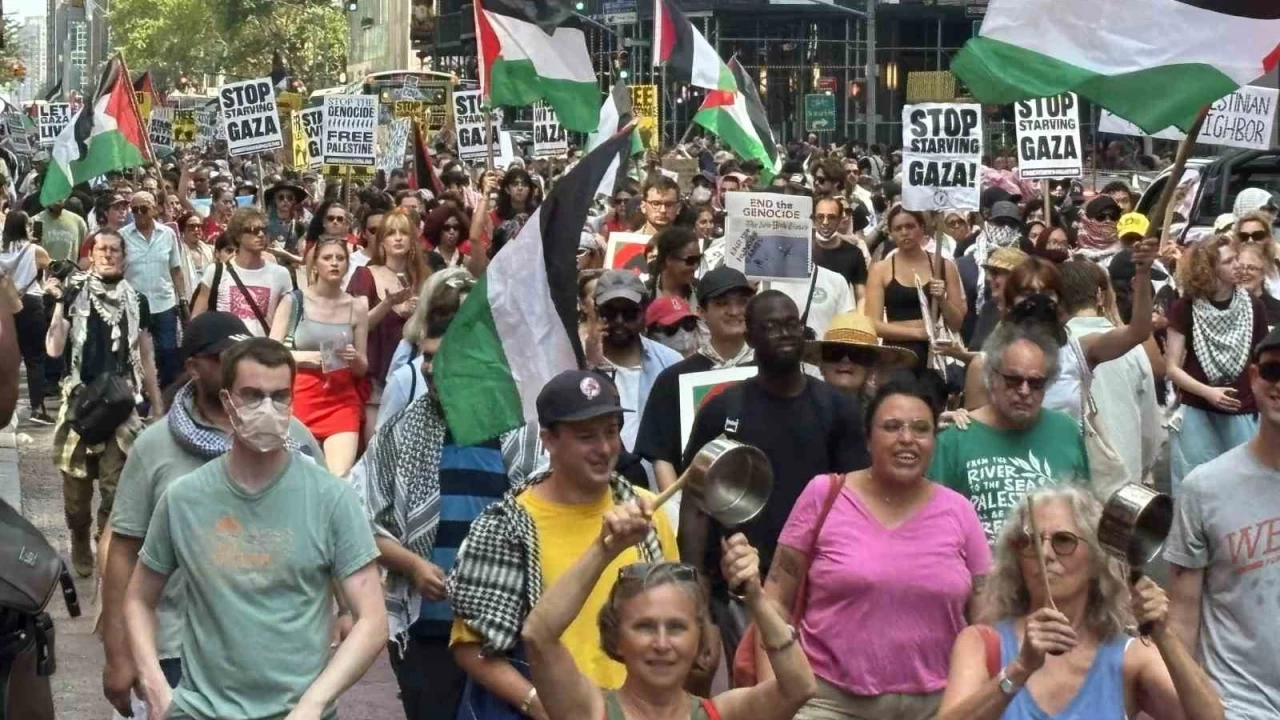 New York'ta on binlerce kiilik srail protestosu