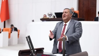 Ni�de Milletvekili G�rer, �Ya�l� n�fusun 2002 y�l�nda 45.159'u kredi borcuyla ya�arken 2025'te 2 milyon 911 bin 714 ya�l� bor�la ya�amak zorunda b�rak�lm��t�r" dedi