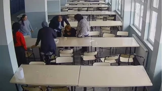 ��rencisini Heimlich manevras�yla kurtard�