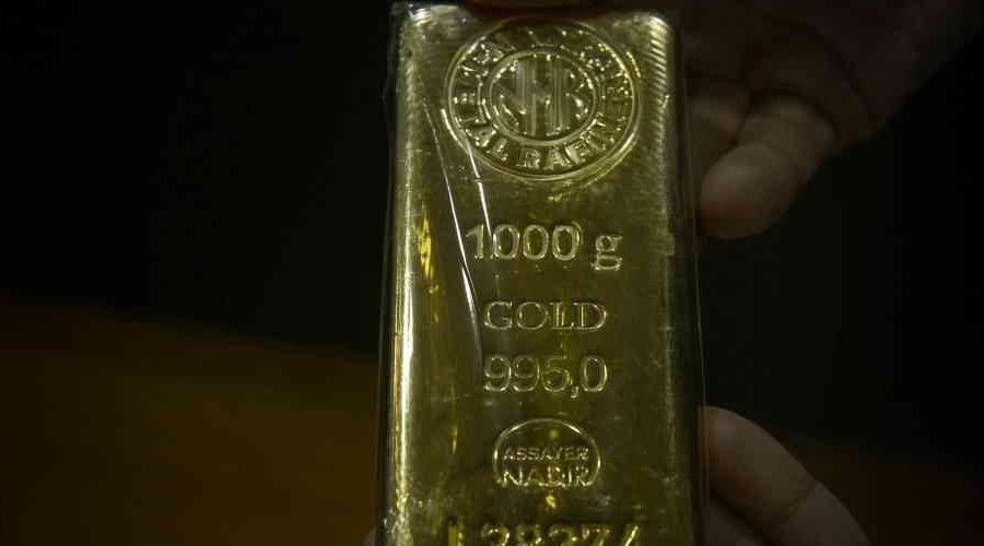 Ons alt�n 2 bin dolar s�n�r�nda