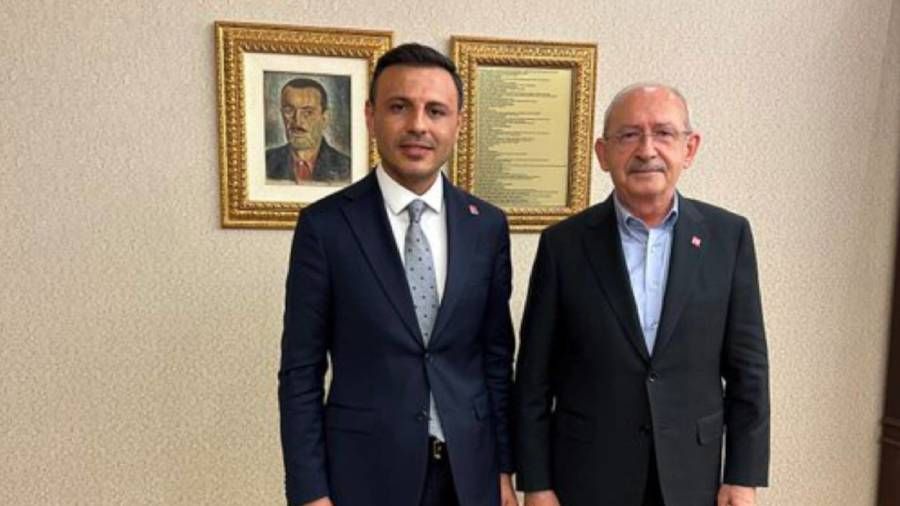 �zg�r �elik'ten 'K�l��daro�lu neden tebrik etmedi?' sorusuna yan�t