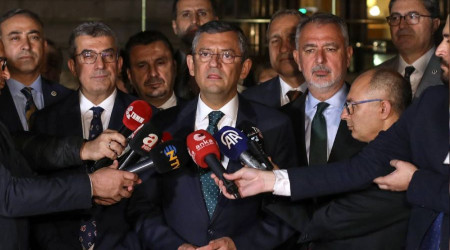 zgr zel'den Kurtulmu'a ar