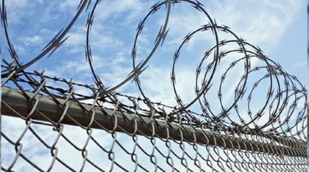 Pakistan, İran sınırına tel örgü çekecek