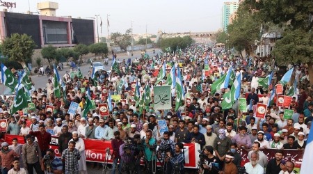 Pakistan'da Fransa karşıtı protesto