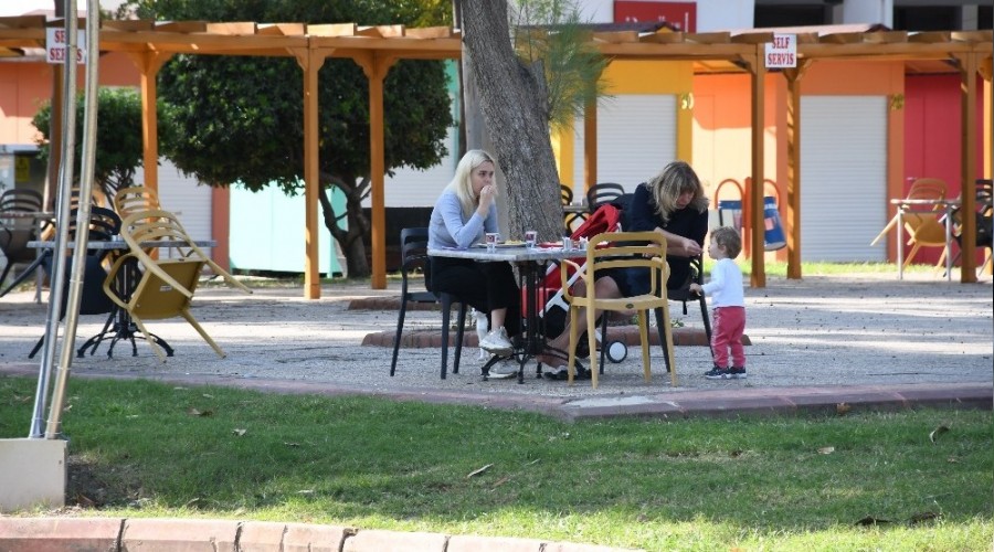 Pandemiye rağmen turistler vazgeçmiyor