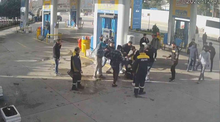 Pendik'te cenazede kurşun yağdırdı