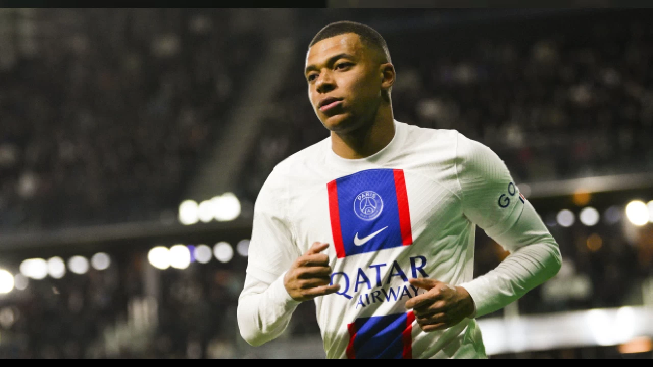 PSG Mbappe için umudunu koruyor