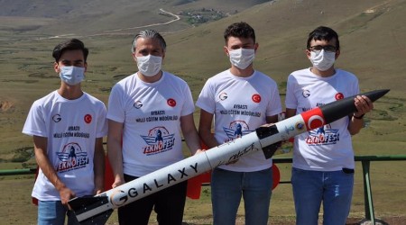 Roket 1500 metre ykseklie ulat