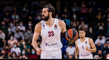 Rusya'yı protesto ederek CSKA'dan ayrıldı