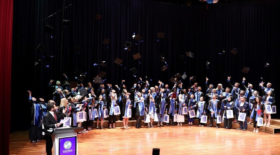 Sakarya niversitesi genel mezuniyet treni
