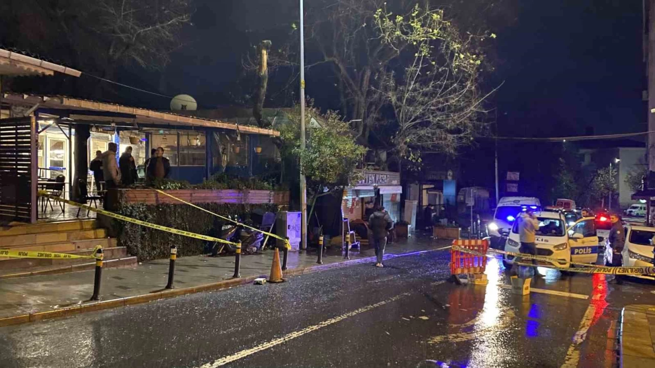 Sarıyer'de kahvehane önünde silahlar çekildi. 1 yaralı