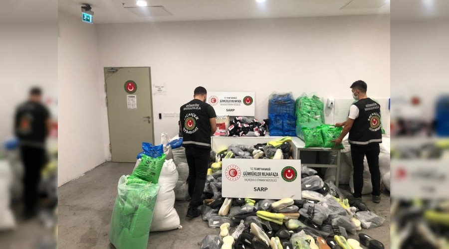 Sarp Gümrük Kapısında 279 bin lira değerinde kaçak ürün yakalandı