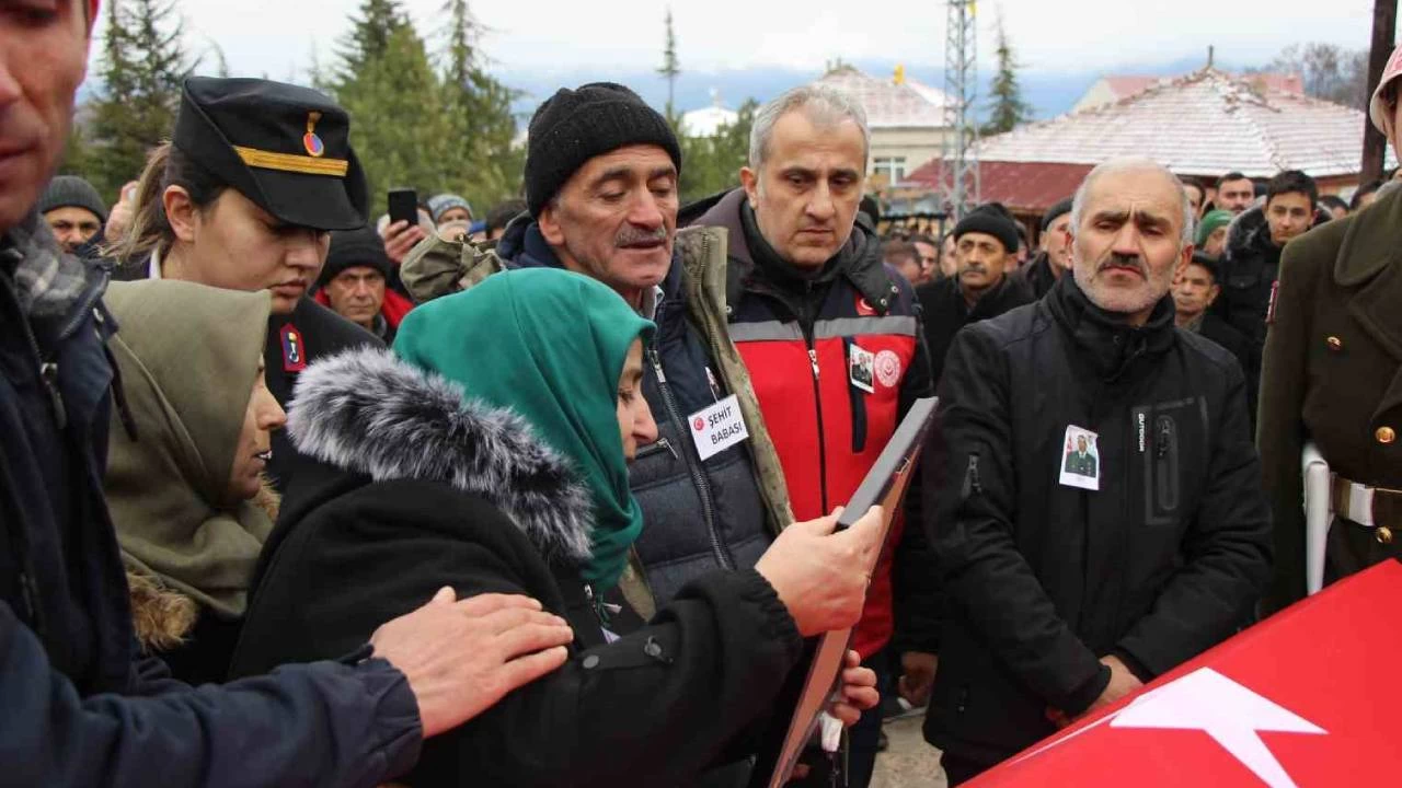Şehidin annesi: Peygamber efendimize komşu oldun oğlum