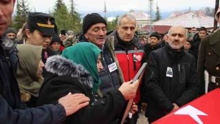 Şehidin annesi: Peygamber efendimize komşu oldun oğlum