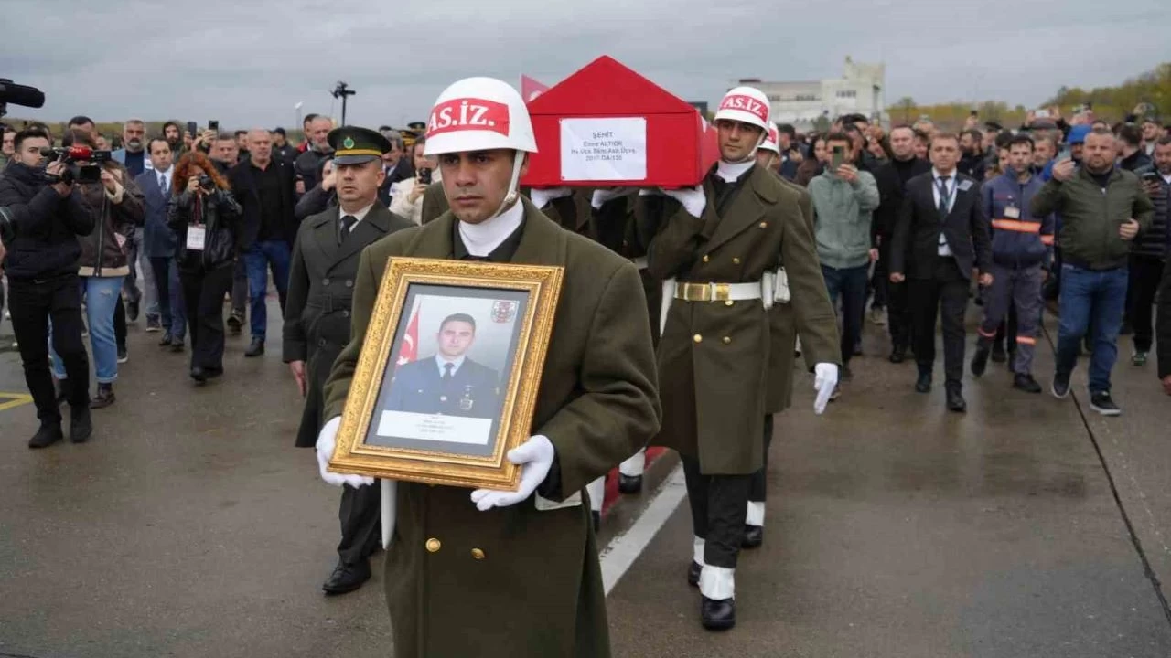 ehit Altok'un cenazesi Samsun'a getirildi