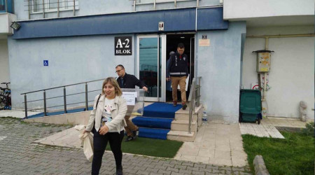 Seyyar sandıklar hasta ve engelli vatandaşların ayağına gitti