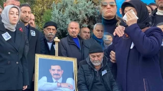 Sinan Ateş mezarı başında anıldı, eşi iktidara seslendi