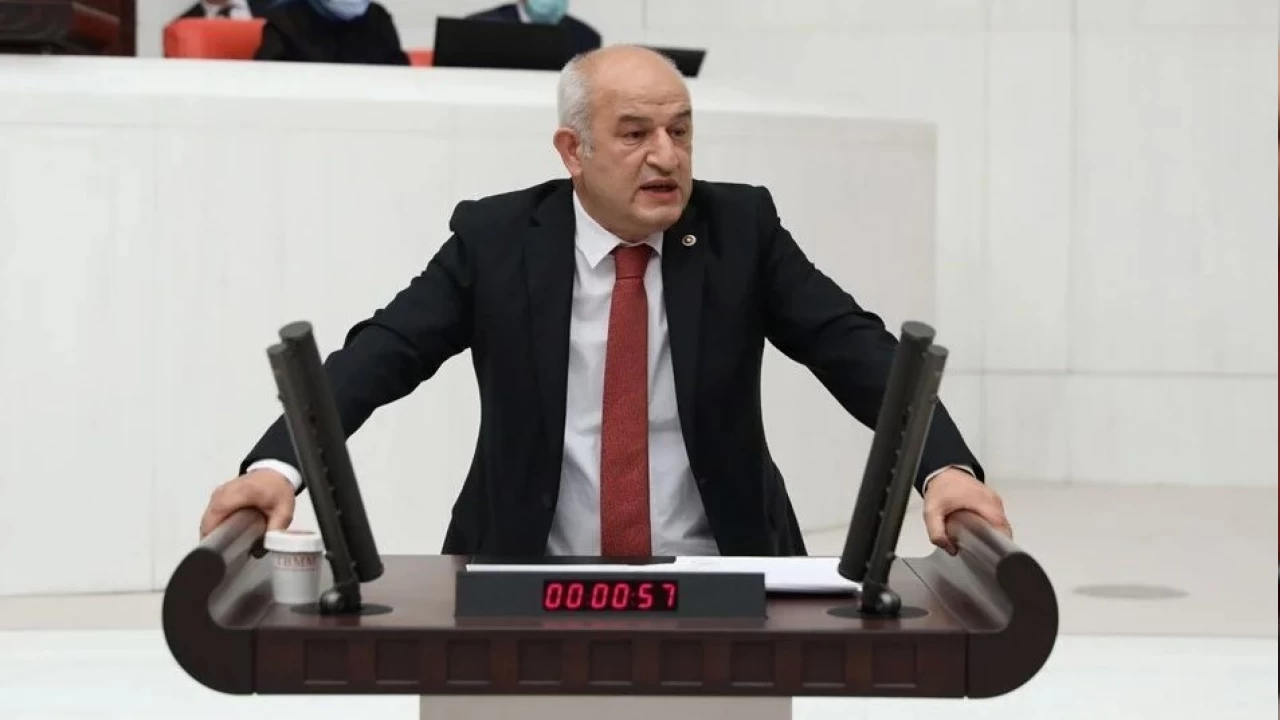 SP, CHP'den istifa eden vekille yeniden grup kuracak