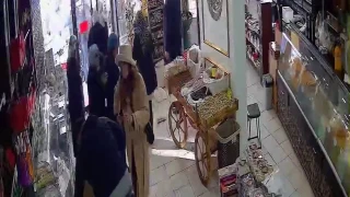 Su sızıntısından çıkan komşu kavgasında kan aktı
