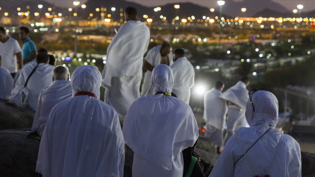 Suudi Arabistan hac ibadeti srasnda vefat edenlerin saysn aklad