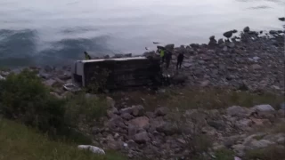Tatvan'da minibüs şarampole yuvarlandı: 1 ölü, 11 yaralı