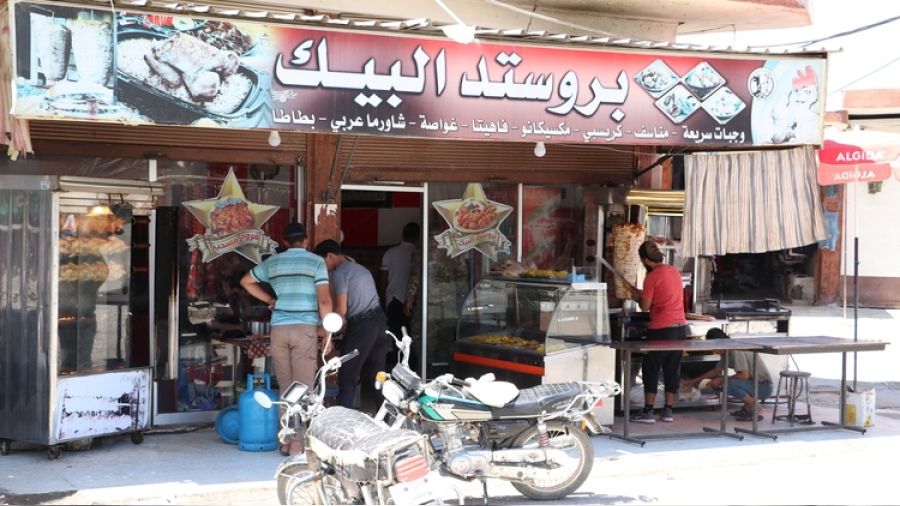 Tel Abyad, d�nen Suriyeliler i�in g�venli liman oldu