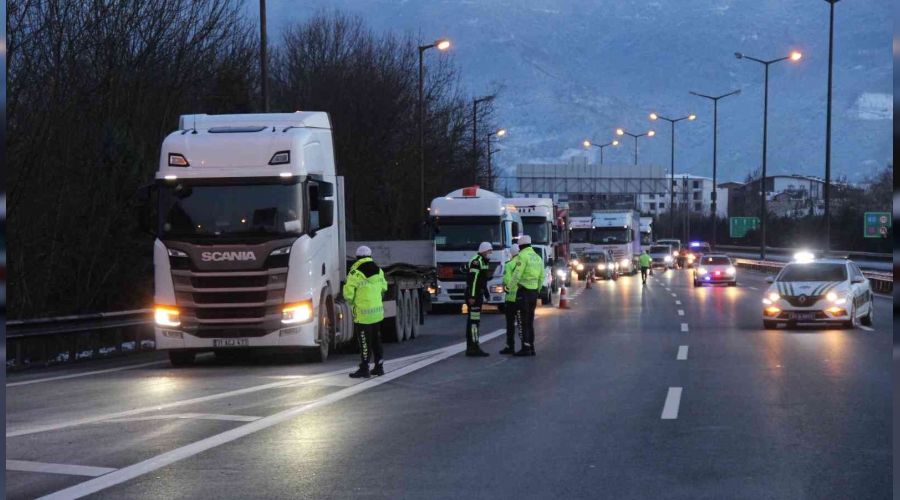 TEM stanbul istikameti trafie kapatld