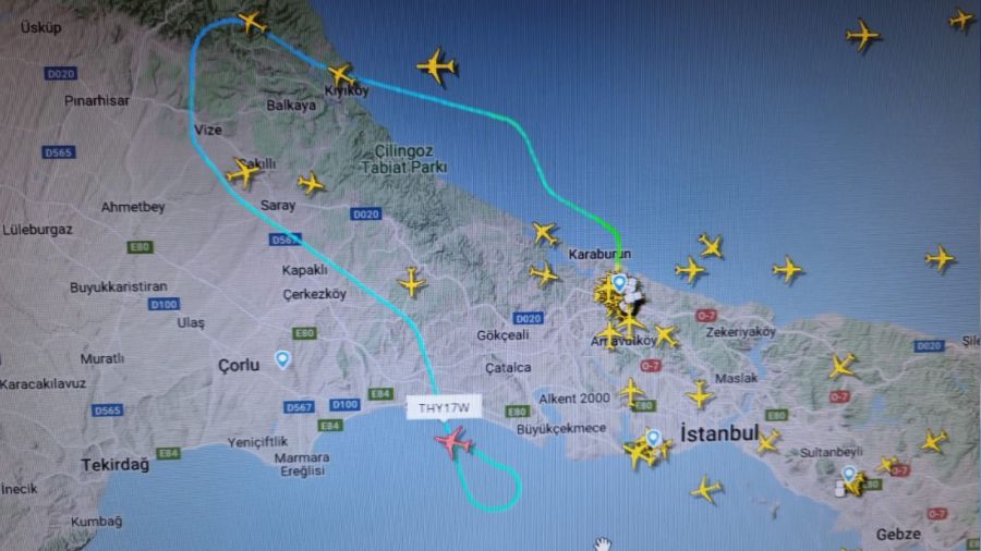 THY'nin stanbul-Toronto seferini yapan ua geri dnd