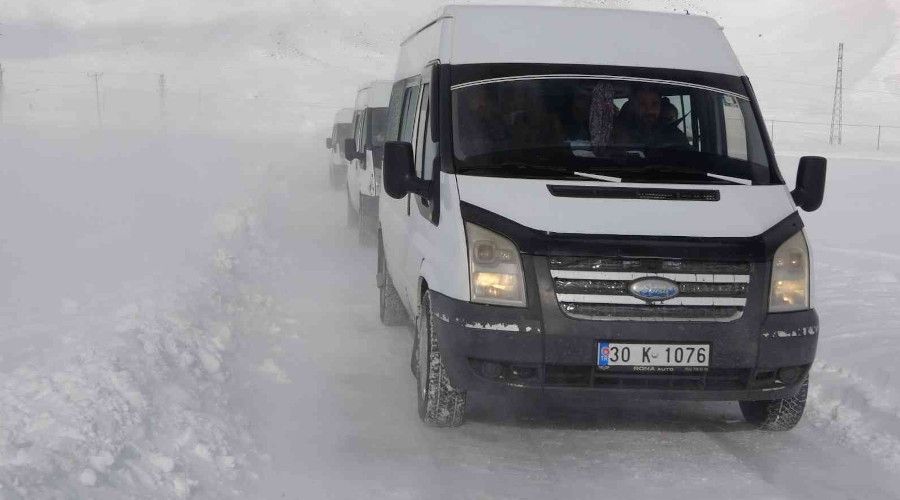 Tipide mahsur kalan 40 ��renci kurtar�ld�