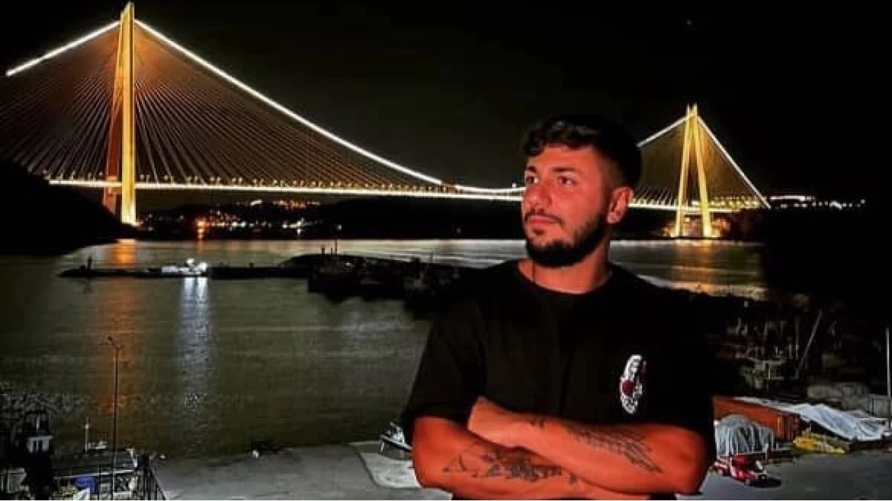 Trafikte ya�anan tart��mada kur�unlar�n hedefi olan gen� �ld�