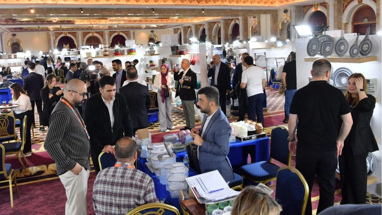 Trk zccaciye sektr kresel vitrine kt