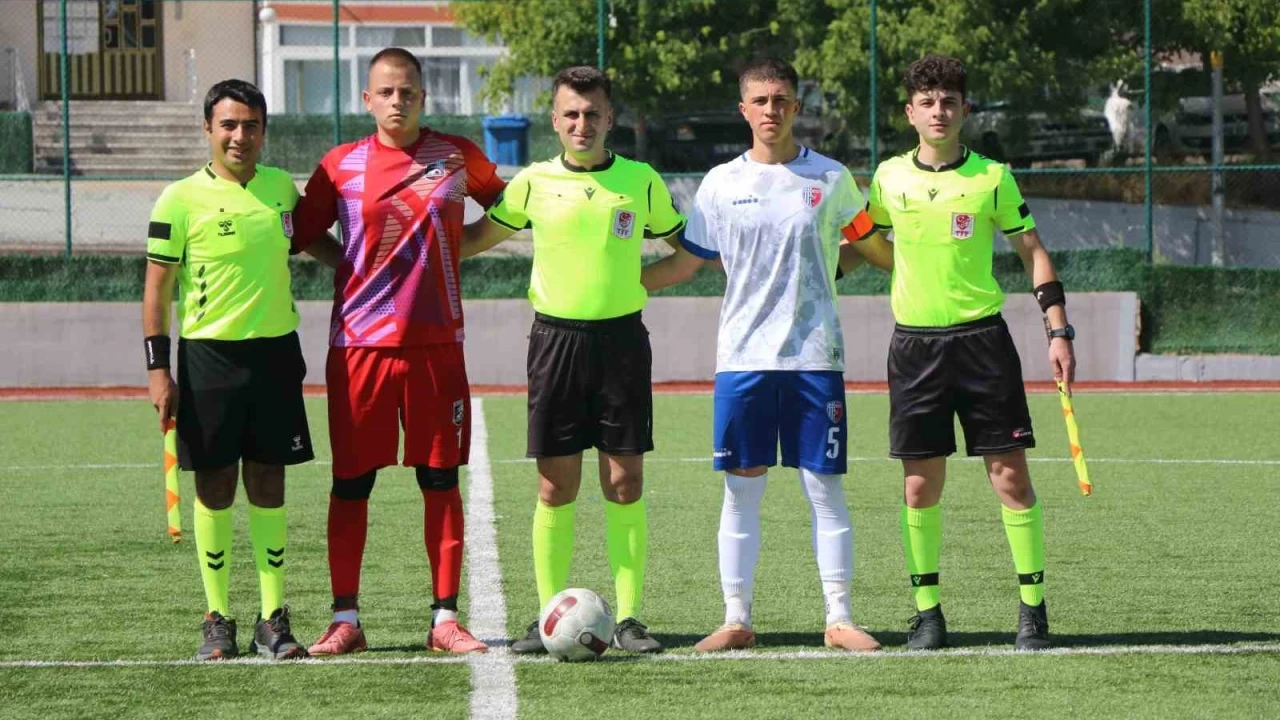 U17 Türkiye Futbol Şampiyonası Karabük'te başladı