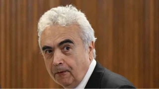 Uluslararas� Enerji Ajans� Ba�kan� Birol: "Avrupa'da 6 haftal�k kadar jet yak�t� kald�"