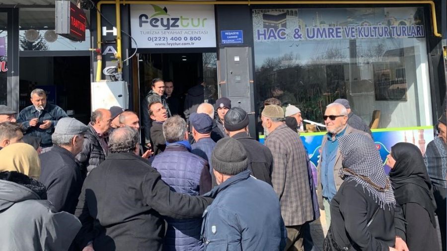 Umreye gitmek isteyen 200 kişi dolandırıldı