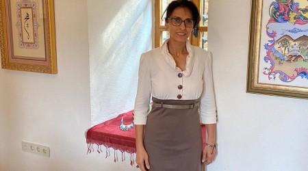 niversiteden 51 yanda birincilikle mezun oldu