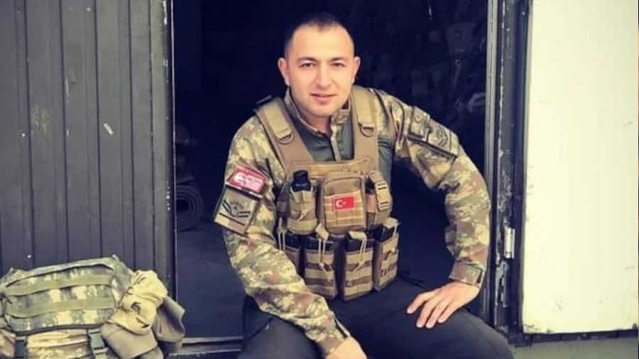 Uzman avu otomobilinde l bulundu