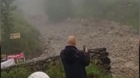 Uzungöl'de Koşon Deresi çamur aktı