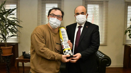 Vali Dal'dan down senromlu ocuklara destek