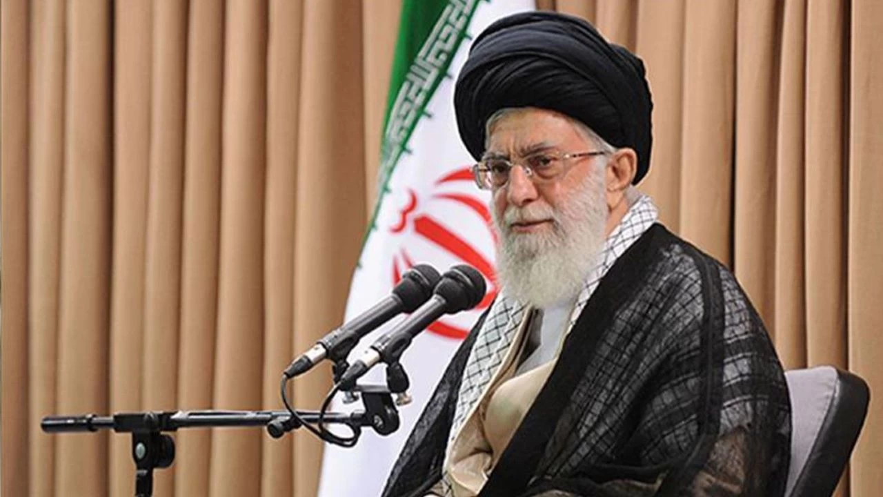 X sosyal medya platformu Hamaney'in hesab�n� ask�ya ald�